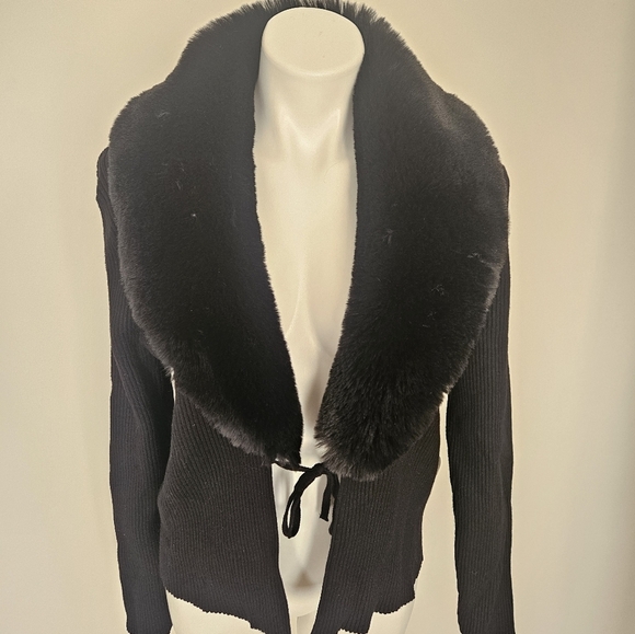 Draper James Tie Front Cardigan With Removable Fur Trim NWT - Picture 6 of 15
